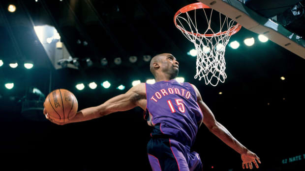 vince-carter-tracy-mcgrady-dunk-contest.jpg